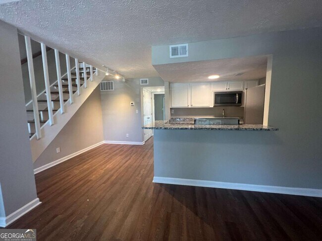 Photo - 1001 Park Hill Dr Unidad B7