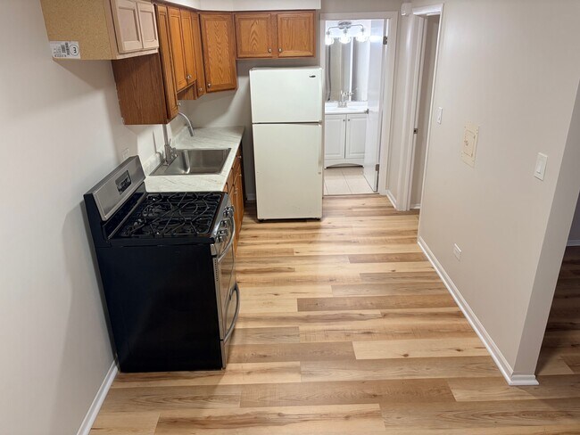 18352 Torrence Ave Unit 2