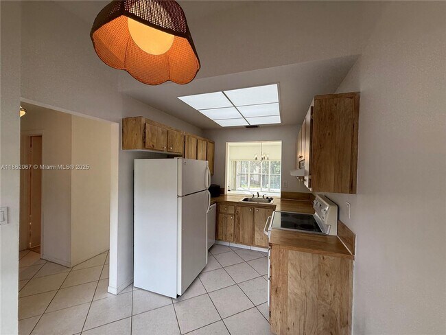 Photo - 1953 SW 15th St Unit 78
