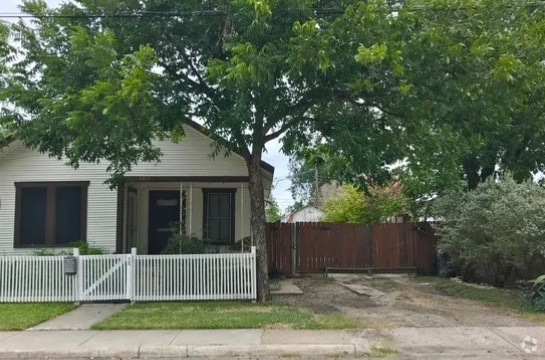 Building Photo - 1811 San Fernando St Rental