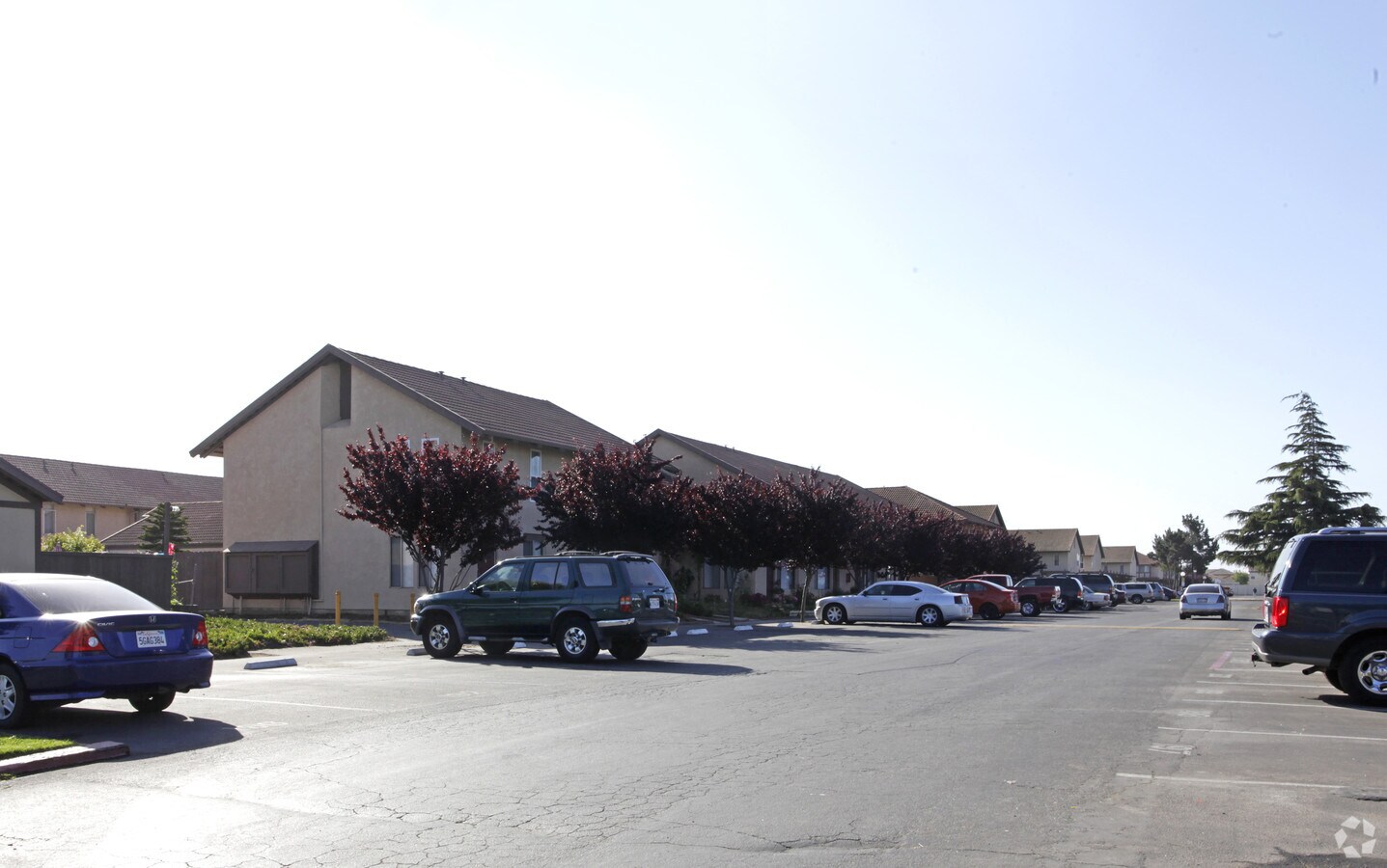 Photo - Gabilan Plaza Apartments