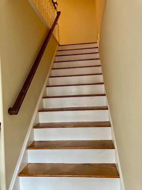 Photo - 235 Mill St Unit Mill Street Apt