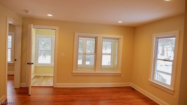 Photo - 160 W Mill Rd