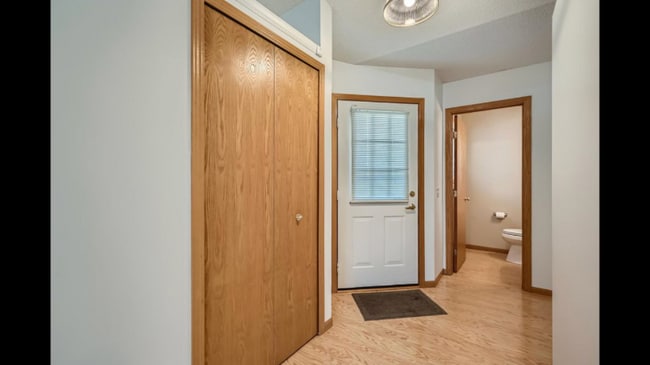 Photo - 9427 Prairieview Trail N