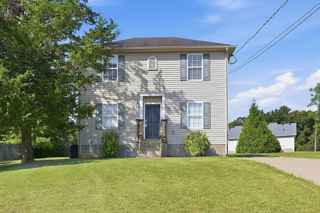1204 Smalls Ct