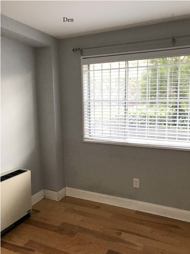 Photo - 4545 MacArthur Blvd NW Unidad g6