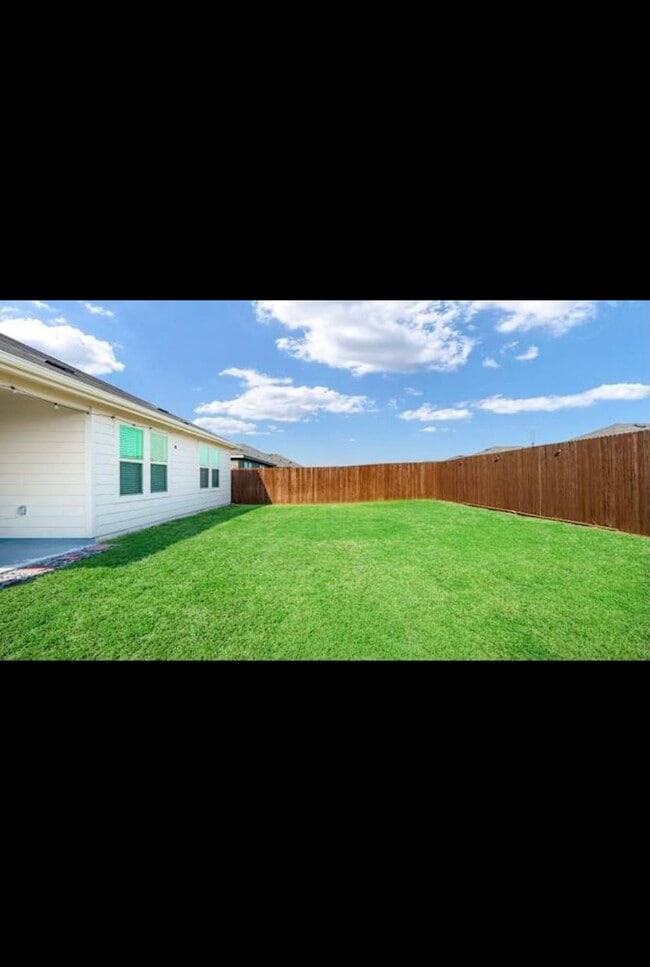 Photo - 1305 Stuarts Frst Dr