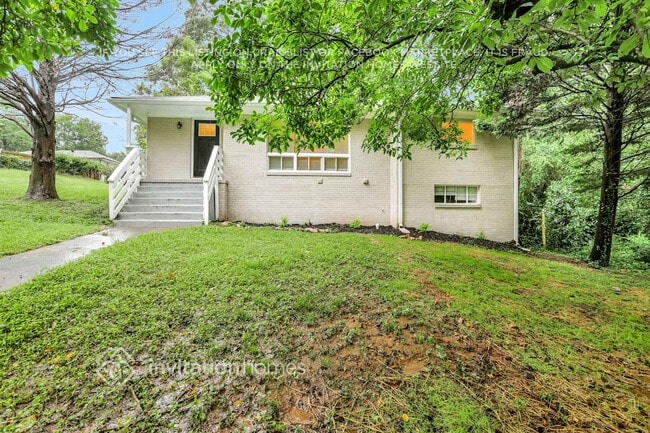 Photo - 2957 Belvedere Ln