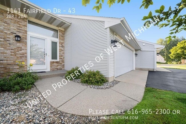 Building Photo - 1141 Fairfield Dr Rental