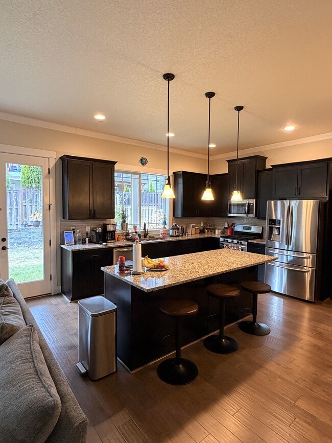Photo - 17445 SW Sabrina Ave