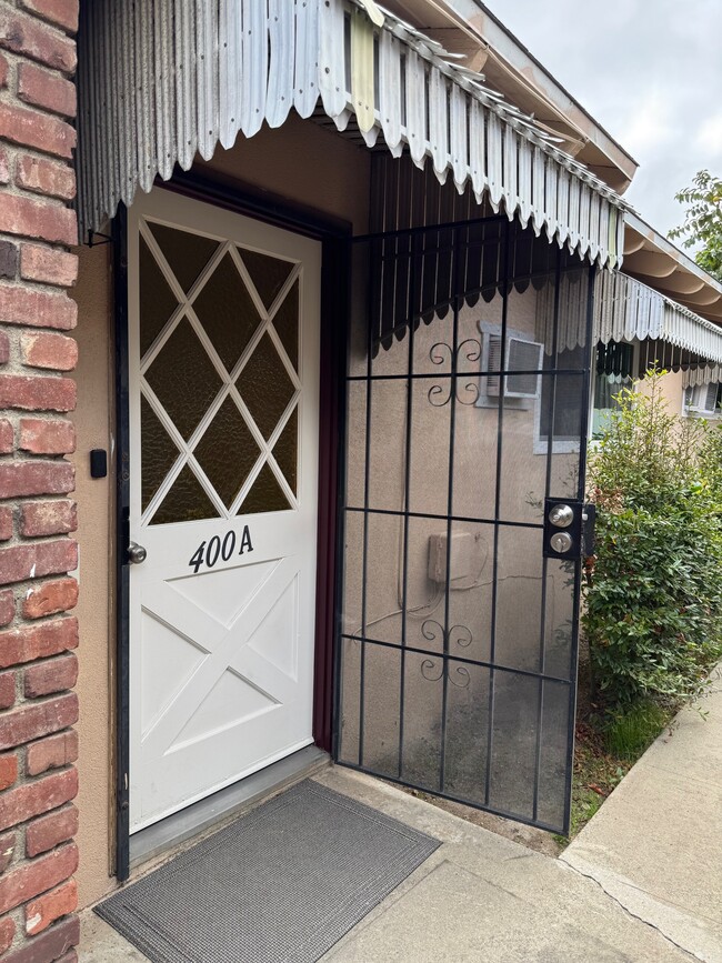 Photo - 400 W Glendon Way