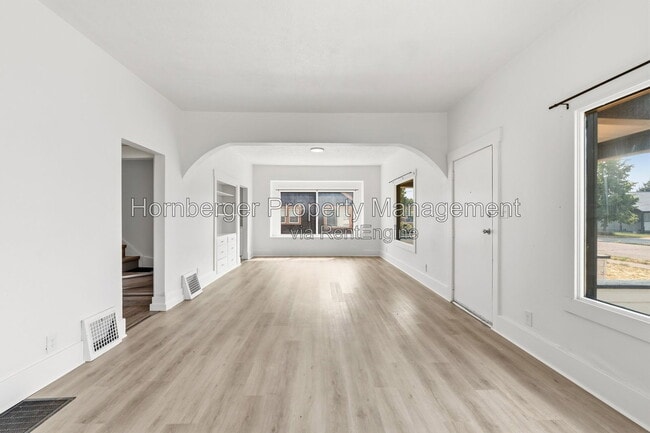 Photo - 2719 E Columbia Ave