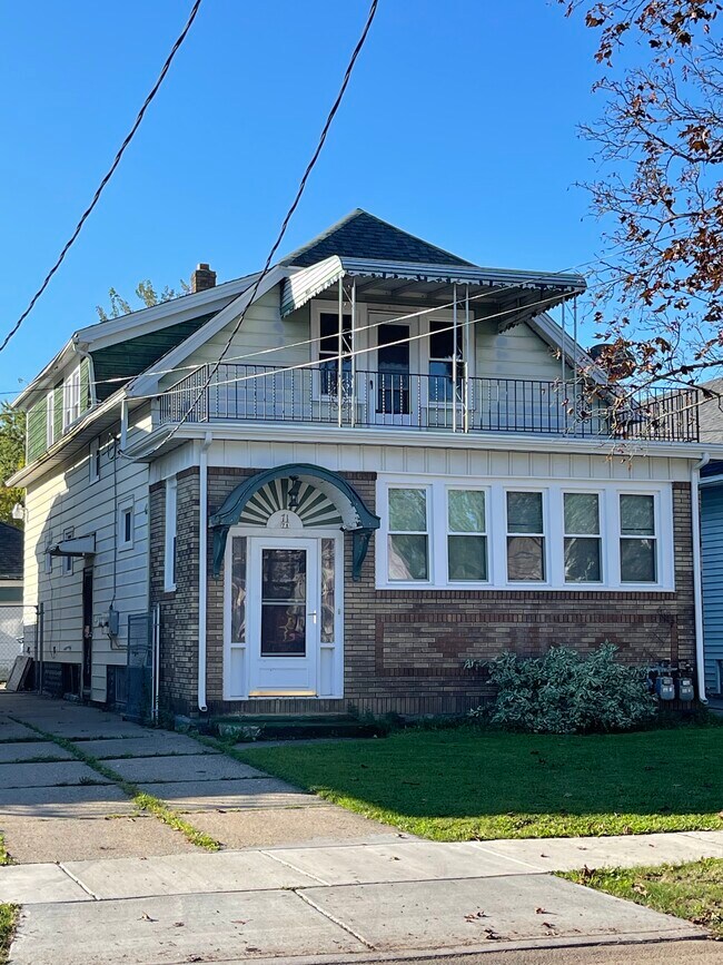 Photo - 71 Gerald Ave