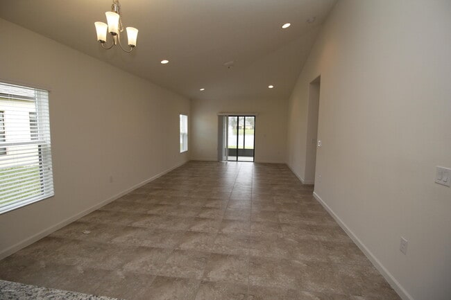 Photo - 561 Dillard Dr SE