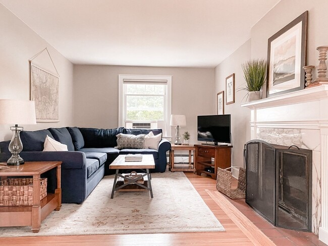 Short-Term Single Family Home Rental - Des... - Short-Term Single Family Home Rental - Des...