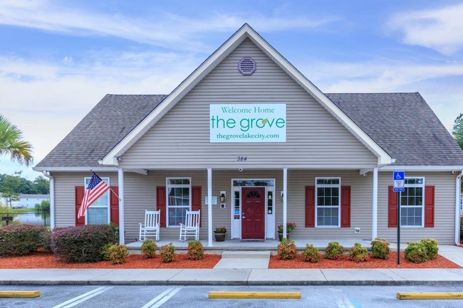 The Grove - The Grove Apartments