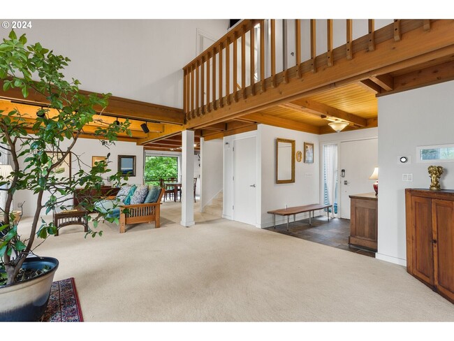 Photo - Amazing Furnished 4 bedroom home