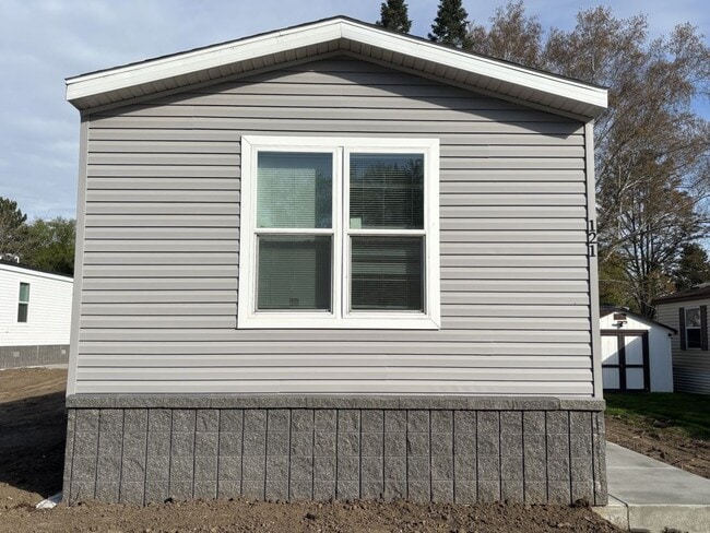 Building Photo - 121 Cimarron