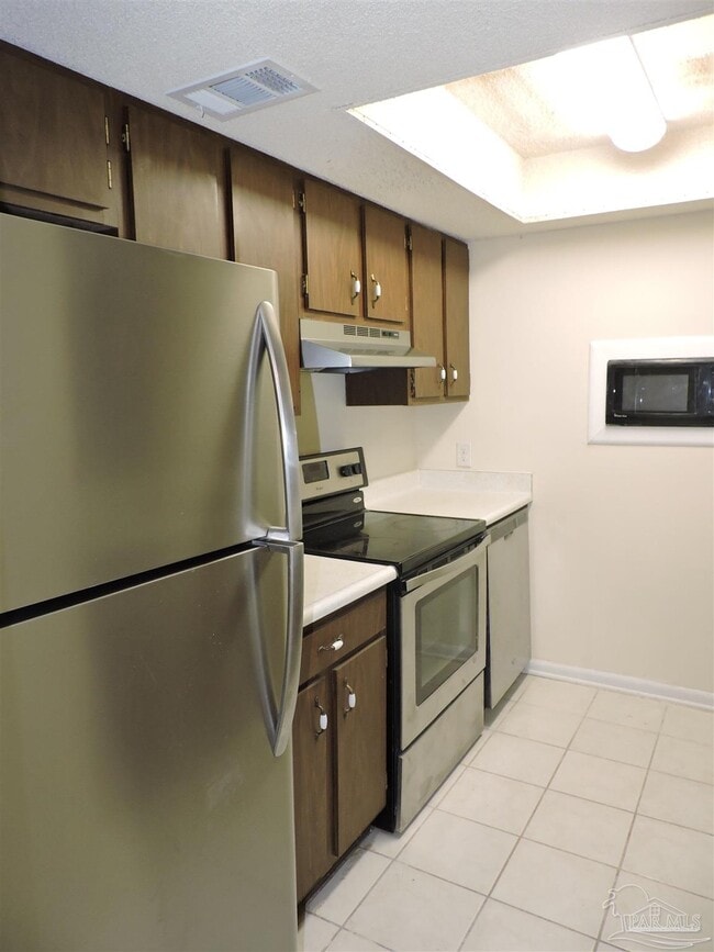 Photo - 728 N Fairfield Dr