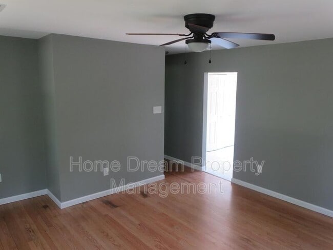 Photo - 324 2nd St