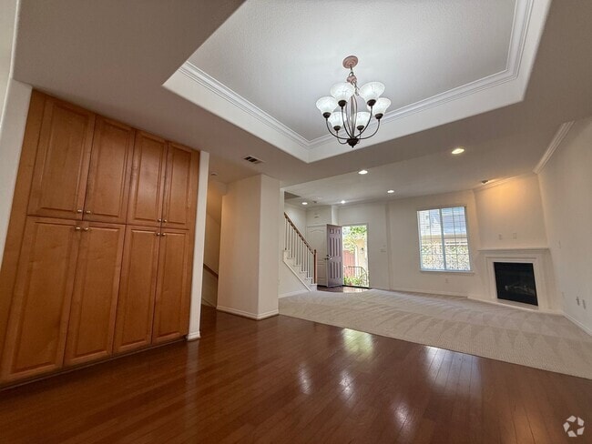 Building Photo - 3-Bedroom Townhome in Gated Bay Harbor – A... Unit 2
