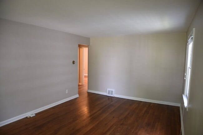 Photo - 3 Bedroom Home in Clintonville!