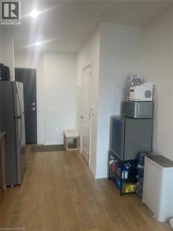 Photo - 181 Elmira Rd S Unit 706