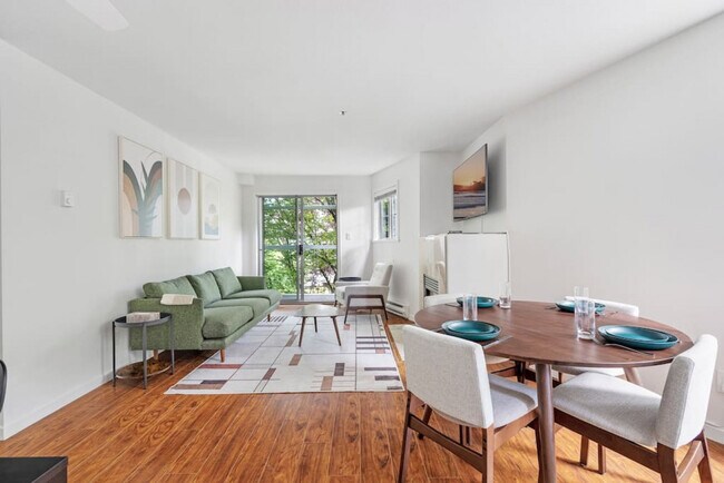 Photo - 1126 W 11th Ave Unit ID1051819P