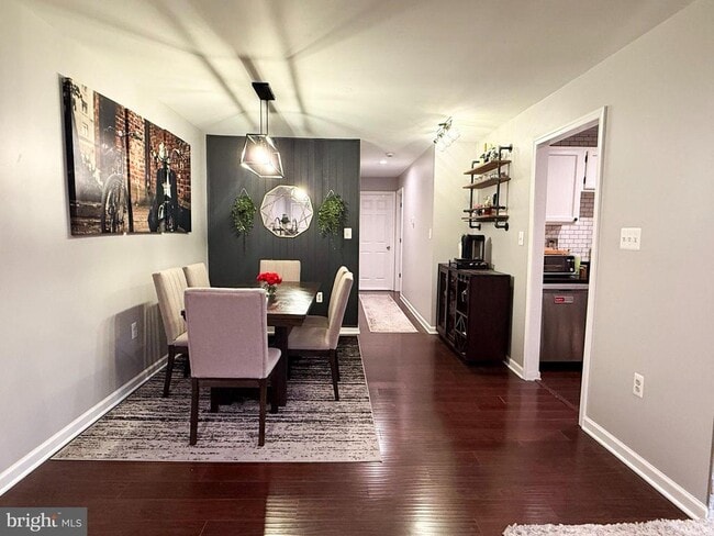 Photo - 5616 Bismach Dr Unidad 204