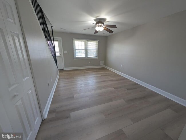 Photo - 8435 Norwood Dr