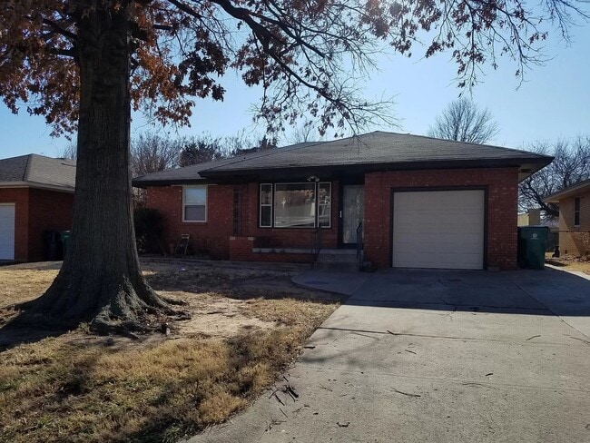 Building Photo - 3724 NW 52nd St