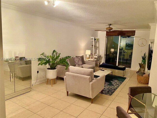 Photo - 1650 Coral Wy Unit 504
