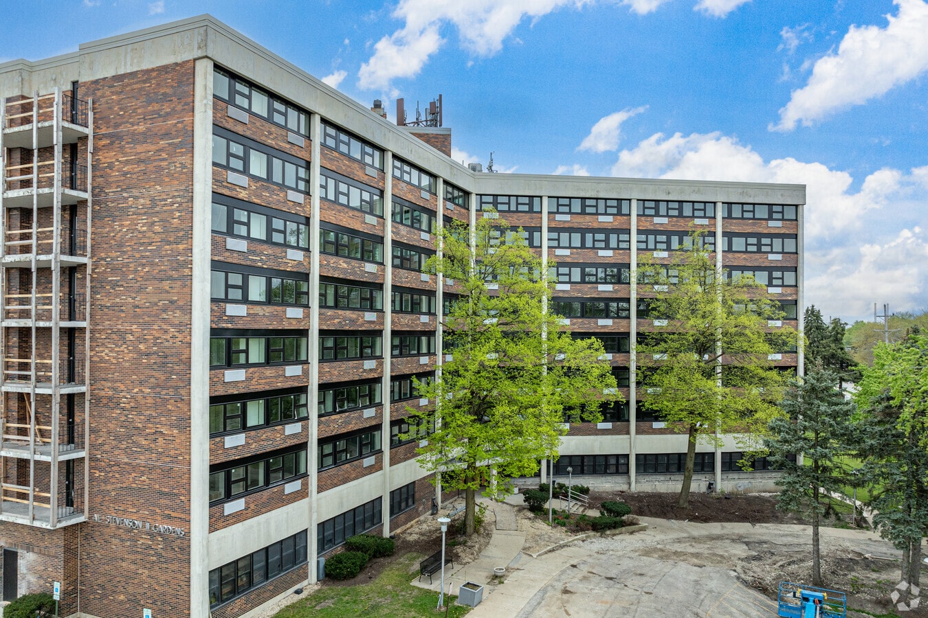 Primary Image - Adlai Stevenson Gardens Apartments