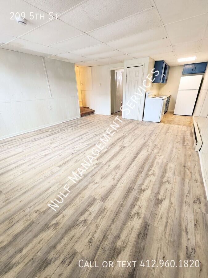 Photo - 209 5th St