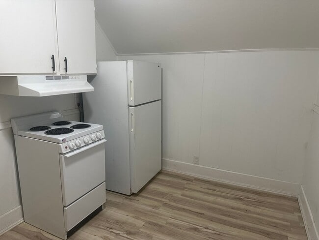 Photo - 11th Street Duplex Unidad upstairs