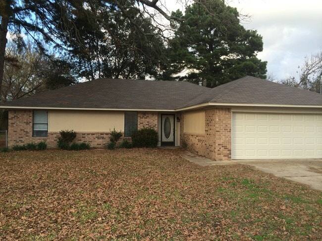 Photo - Charming 3 Bedroom in Flint! Coming Soon!