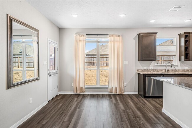 Photo - 411 Ft Dix Ln