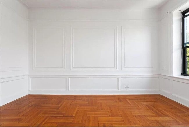 Photo - 179 Ocean Pkwy