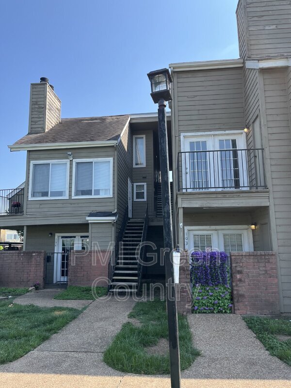 Building Photo - 6639 S Victor Ave Unit G303 Rental