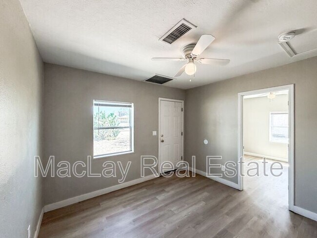 513 W Pima St