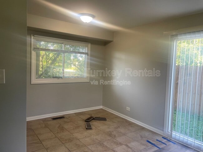 Photo - 3212 Charlemagne Ave