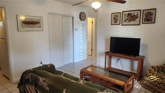 Photo - 788 Halstead St