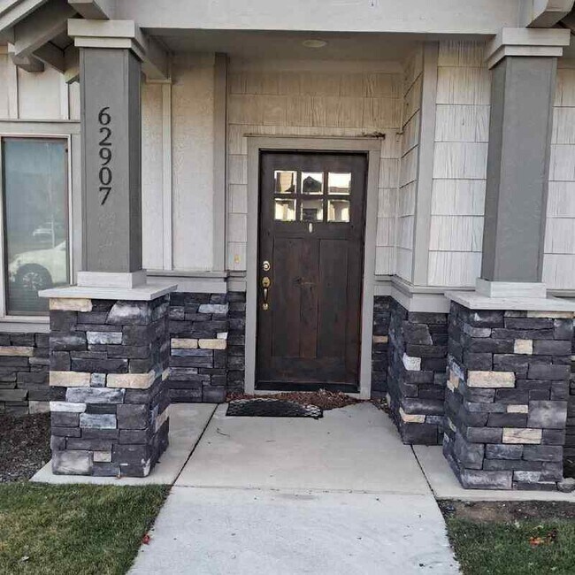 Photo - 62907 NE Nolan St