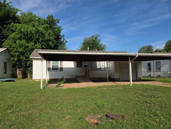 Photo - 3413 Willow Creek Dr