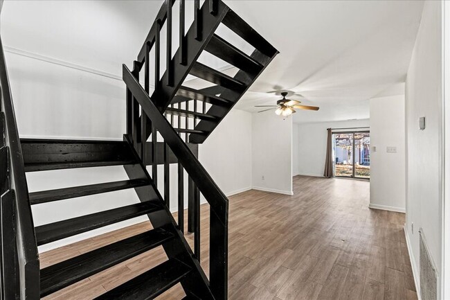 Photo - 2609 Dogwood Ct Unit 52