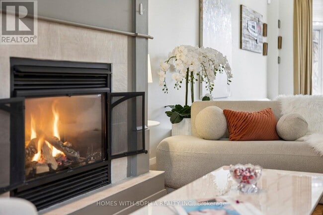 Photo - 162 Glenvale Blvd