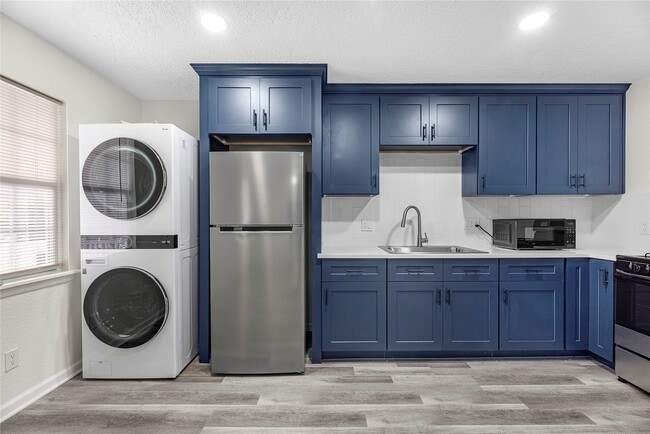 Photo - 7614 Grahamcrest Dr Unit 1