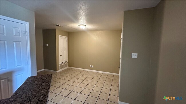 Photo - 3209 Baldwin Loop