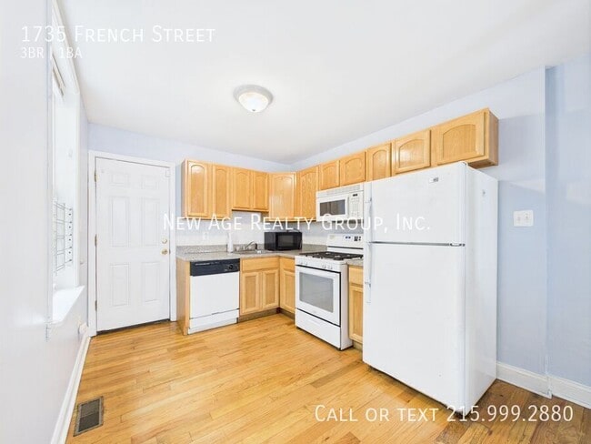 Photo - 1735 French St