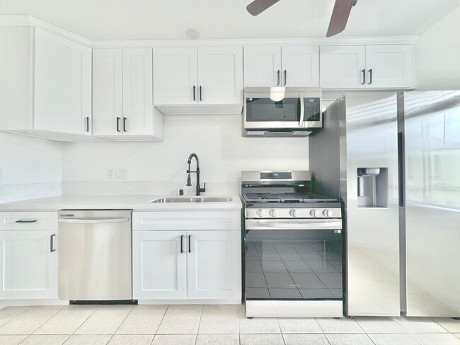 Photo - 1600 Chestnut Ave